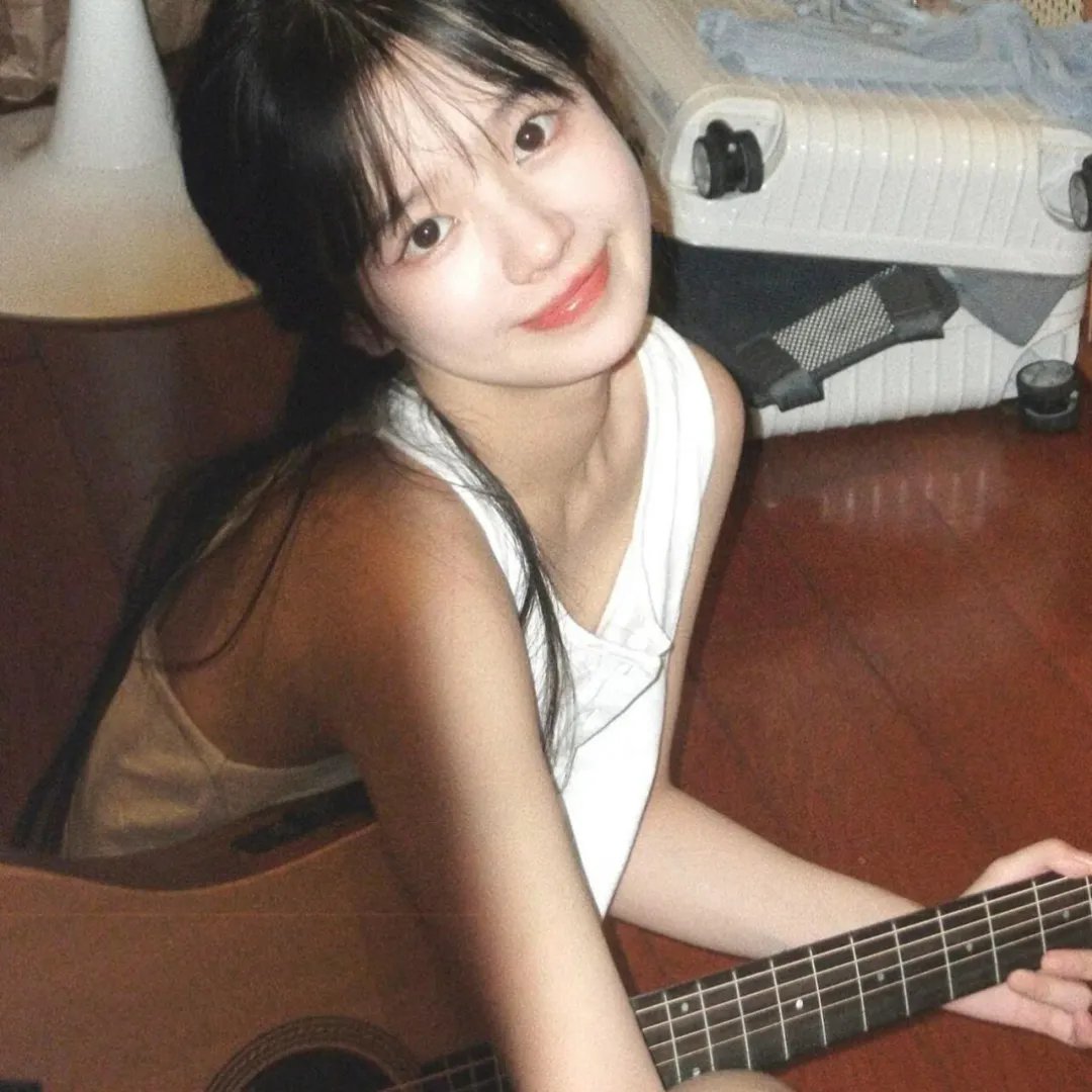 白月光竟是我自己